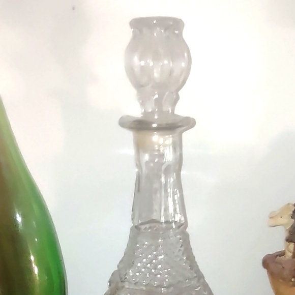 Vintage decanter bottle - Picture 1 of 10
